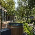 Mamer Met Hottub | 4 Personen