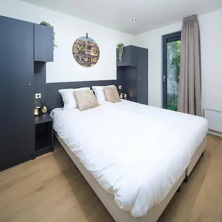 Mamer Met Hottub | 4 Personen *