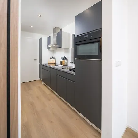 Mamer Met Hottub | 4 Personen Fouhren