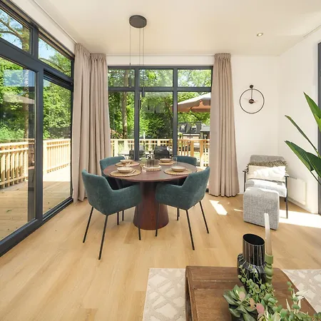 Dom wakacyjny Mamer Met Hottub | 4 Personen Fouhren