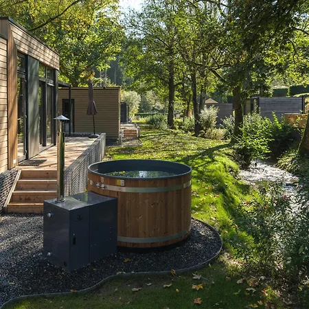 Mamer Met Hottub | 4 Personen