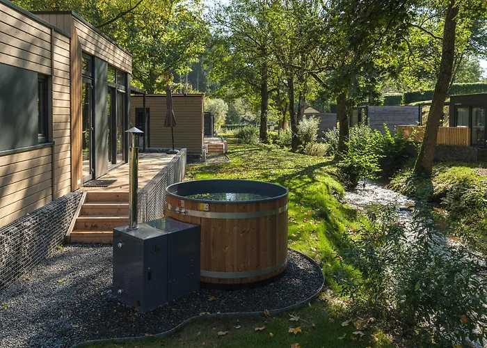 Mamer Met Hottub | 4 Personen