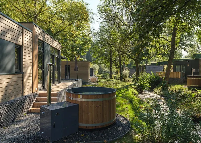 Tatil Evi Mamer Met Hottub | 4 Personen Tandel